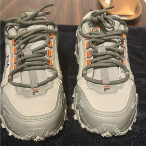 Fila Oakmont TR hiking sneakers Olive Green Sneakers with Orange Accents